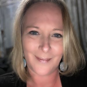 Meet your Posher, Janet